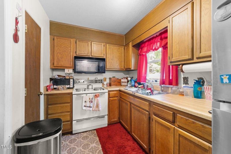 3016 Fields Dr, Raleigh, NC 27603