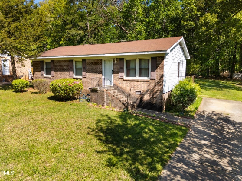 3016 Fields Dr, Raleigh, NC 27603