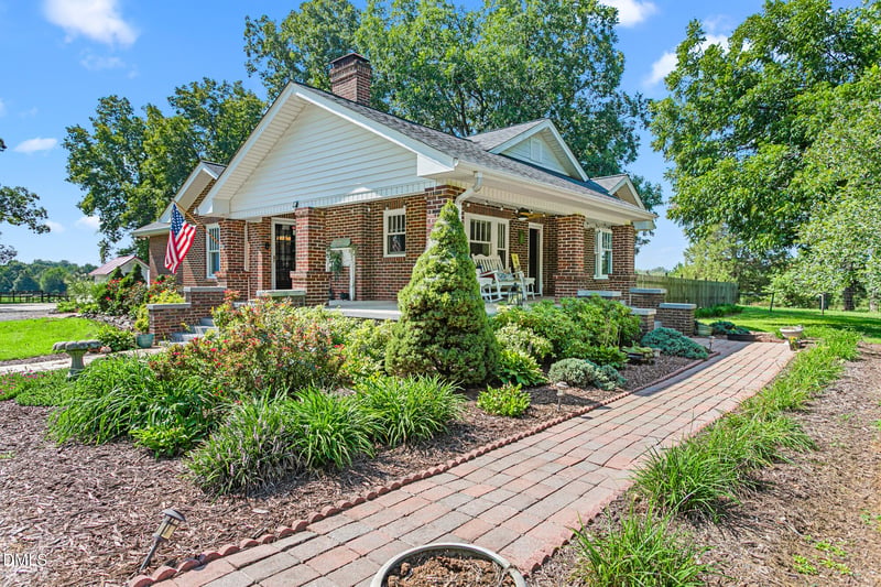 3016 Nc 62 Hw E, Liberty, NC 27298