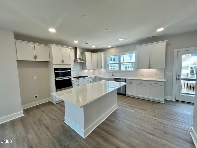 3016 White Rail Dr, Fuquay Varina, NC 27526