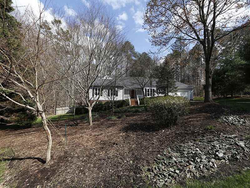 3017 Daventry Ln, Raleigh, NC 27613