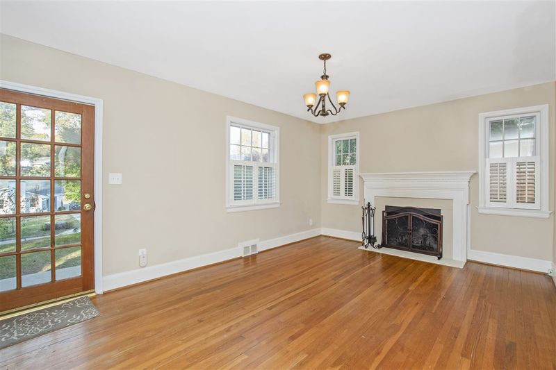 3017 Mayview Rd, Raleigh, NC 27607