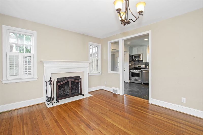 3017 Mayview Rd, Raleigh, NC 27607