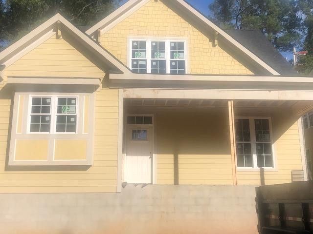3017 Oxford Dr, Durham, NC 27707