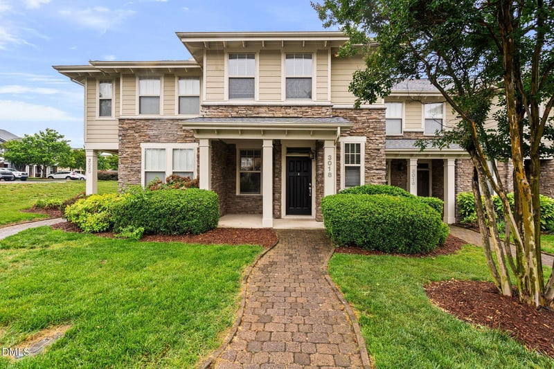 3018 Freeport Dr, Cary, NC 27519