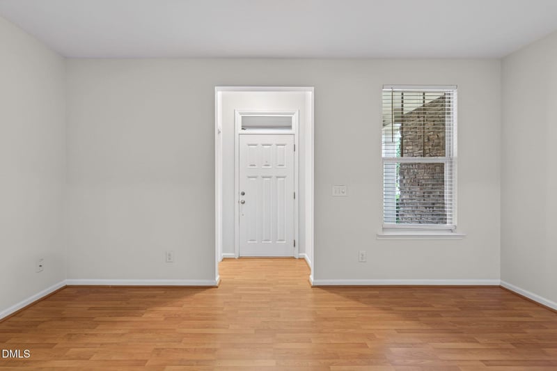 3018 Freeport Dr, Cary, NC 27519