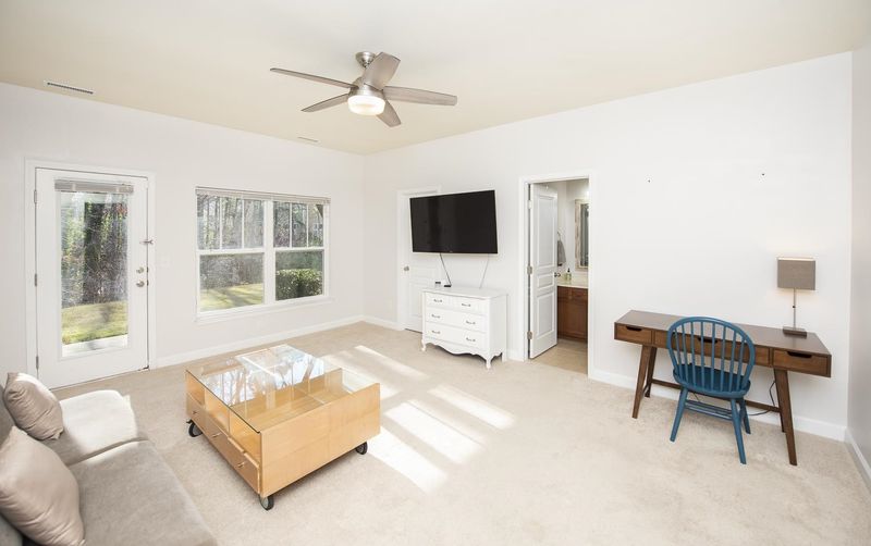 3018 Winfred Dell Ln, Cary, NC 27511