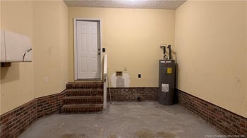 3019 Copenhagen Dr, Fayetteville, NC 28301