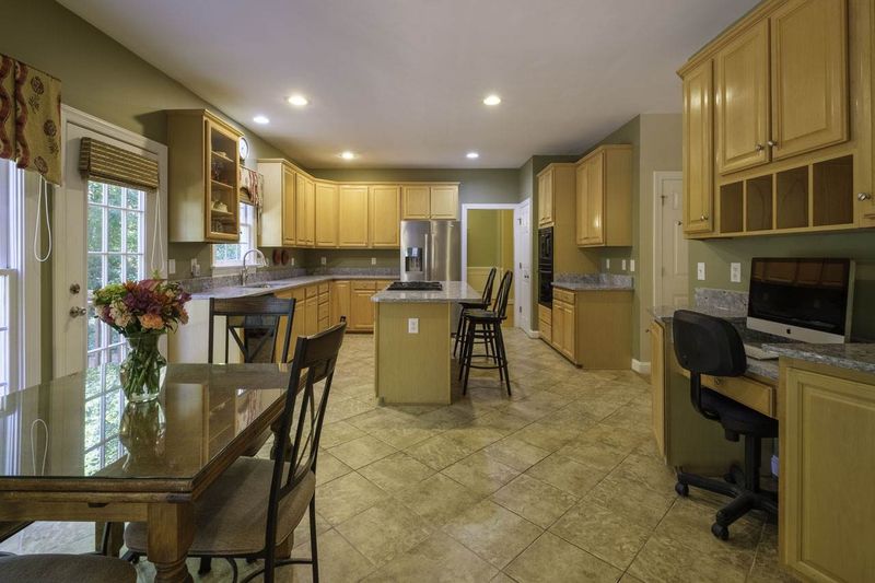 3019 Wade Rd, Durham, NC 27705