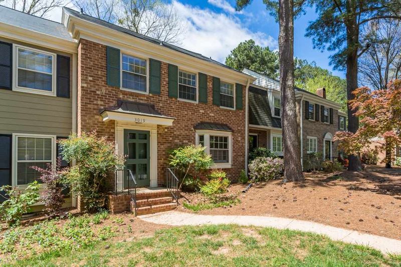 3019 Wycliff Dr, Raleigh, NC 27607