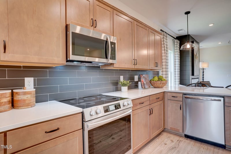 302 Ambassador Dr, Clayton, NC 27520