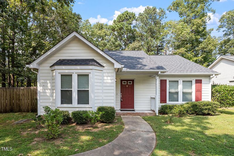 302 Arvo Ln, Cary, NC 27513