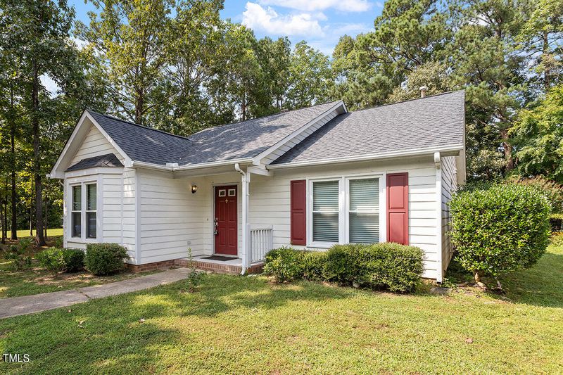 302 Arvo Ln, Cary, NC 27513