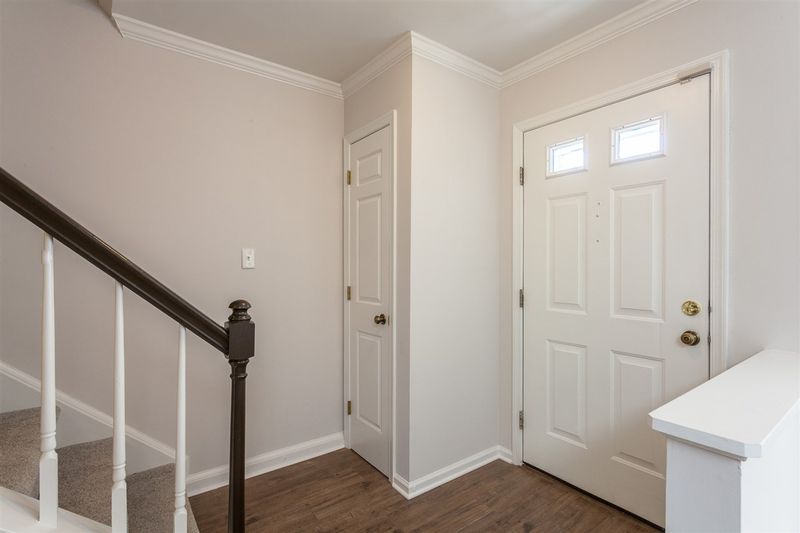302 Beechtree Dr, Cary, NC 27513