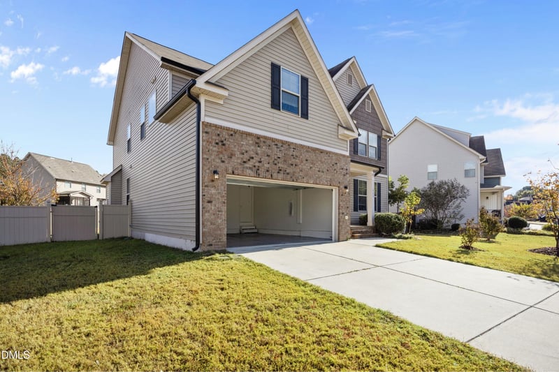 302 Brakeman St, Knightdale, NC 27545