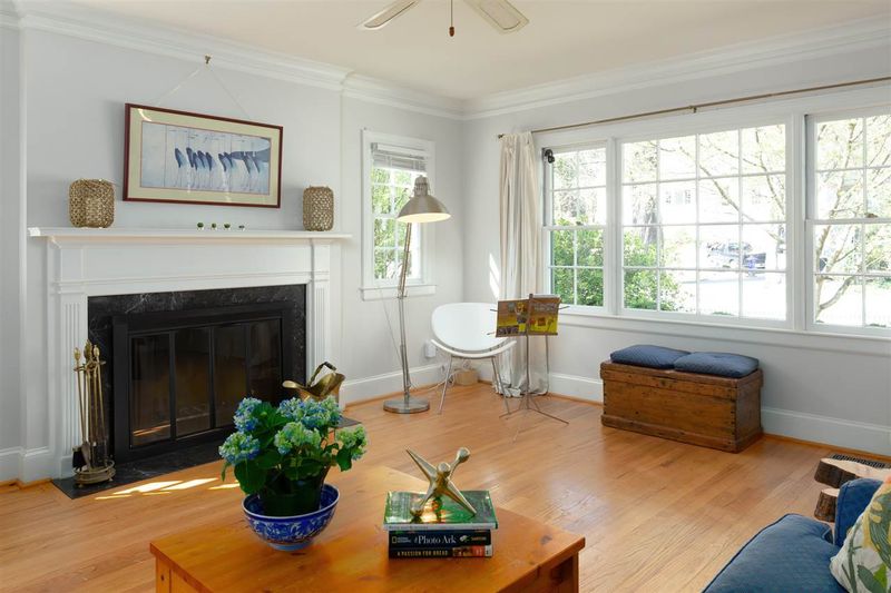 302 Brooks Ave, Raleigh, NC 27607