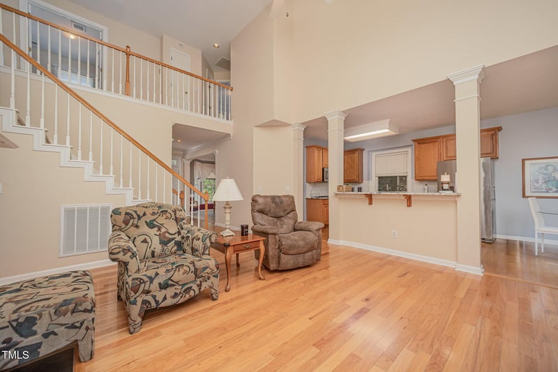 302 Caraway Ln, Cary, NC 27519