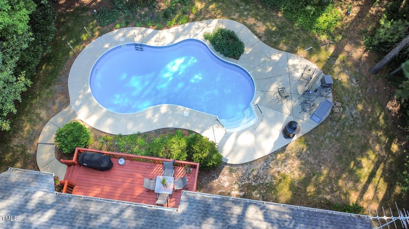302 Caraway Ln, Cary, NC 27519