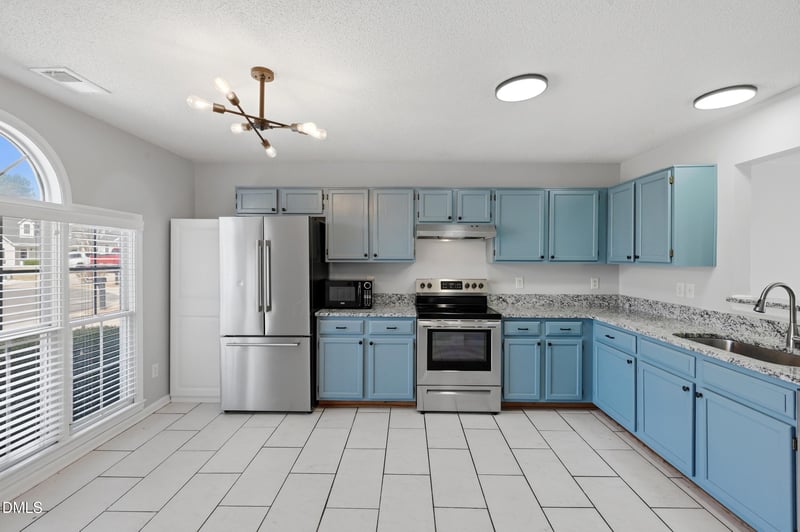 302 Center Heights Ct, Apex, NC 27502