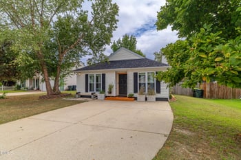 302 Center Park Way, Apex, NC 27502