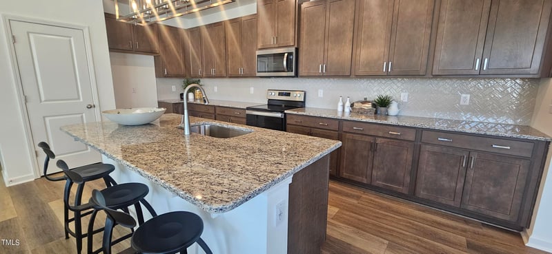302 Chestnut Oak Ln, Lillington, NC 27546