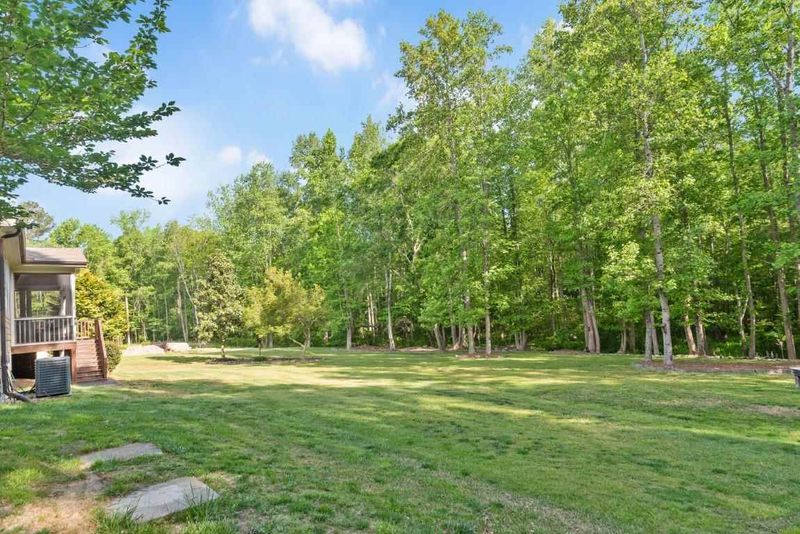 302 Curragh Cv, Fuquay Varina, NC 27526