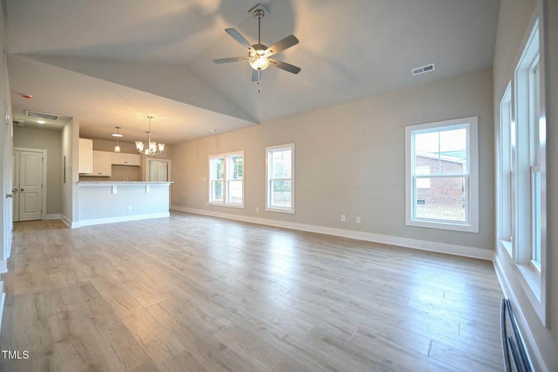 302 S Eastwood Dr, Benson, NC 27504