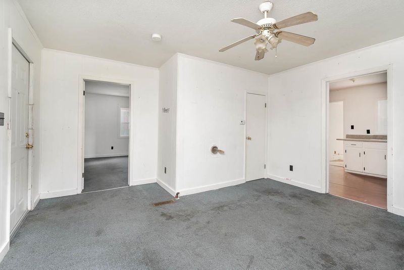 302 N Elm Ave, Dunn, NC 28334