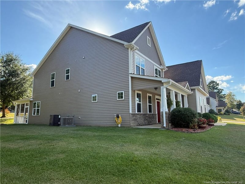 302 Executive Dr, Lillington, NC 27546