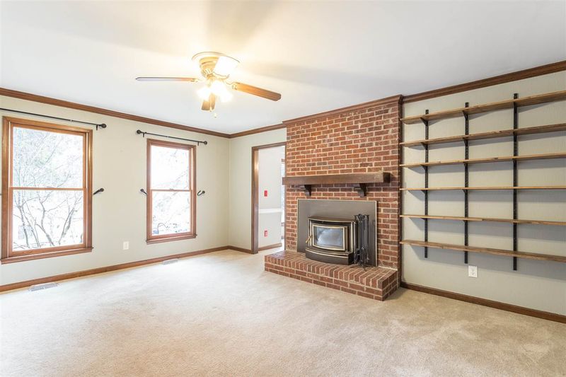302 Fairfield Ln, Cary, NC 27511