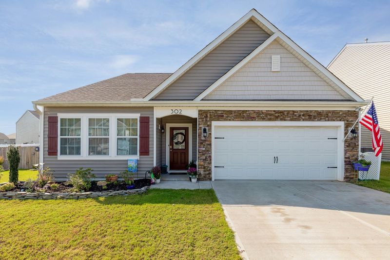 302 N Great White Way, Clayton, NC 27527