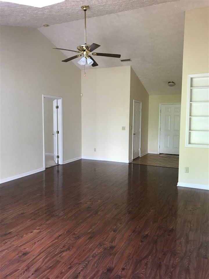 302 Laurens Way, Knightdale, NC 27545