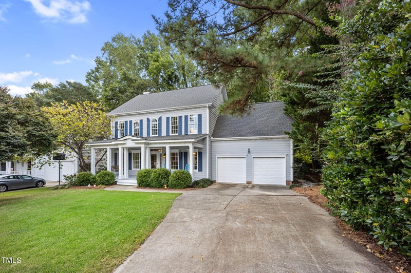 302 Maple Creek Ct, Apex, NC 27502