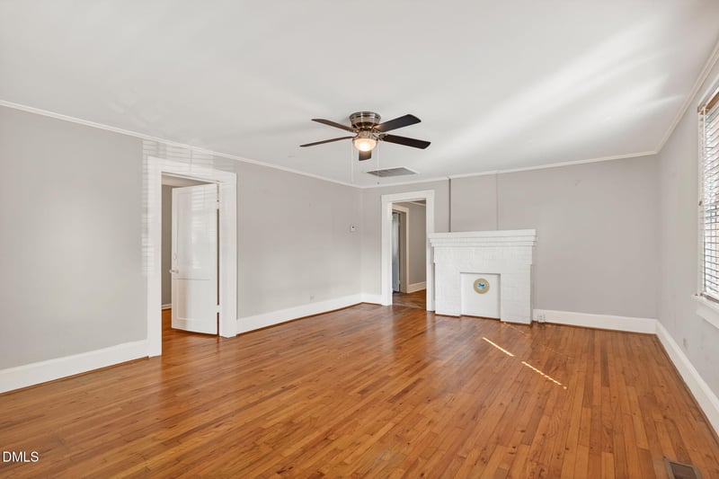 302 S Mckay Ave, Dunn, NC 28334