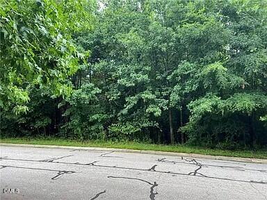302 Muirfield Ct, Mebane, NC 27302