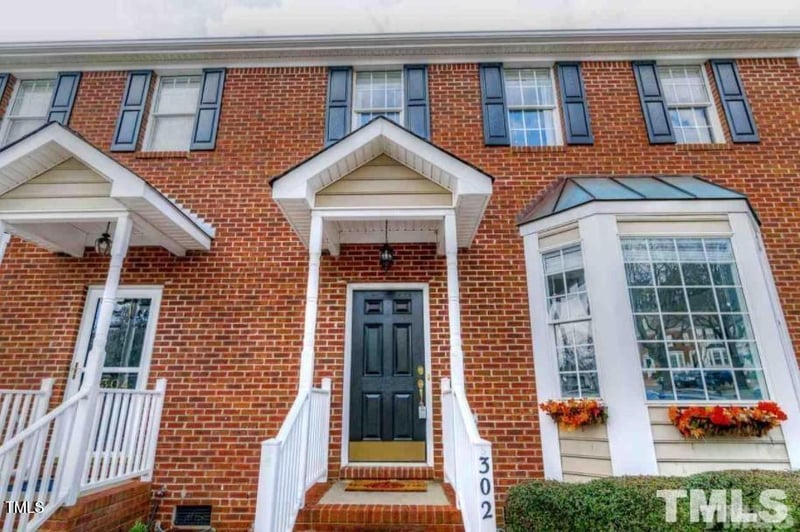 302 Nottinghill Walk, Apex, NC 27502