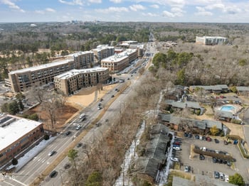 302 Oak Tree Dr, Chapel Hill, NC 27517