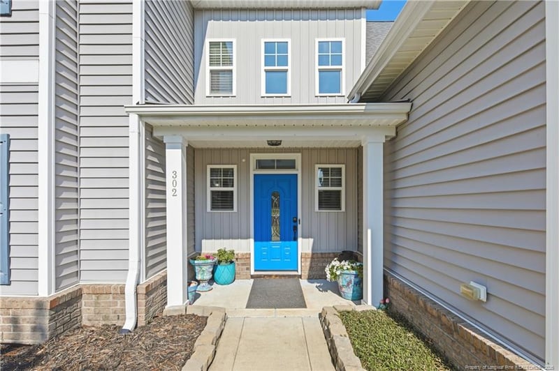 302 Otley Ct, Hope Mills, NC 28348