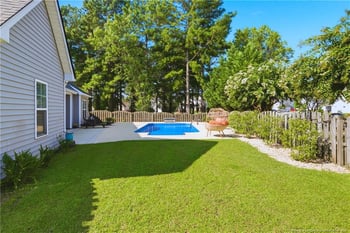 302 Otley Ct, Hope Mills, NC 28348