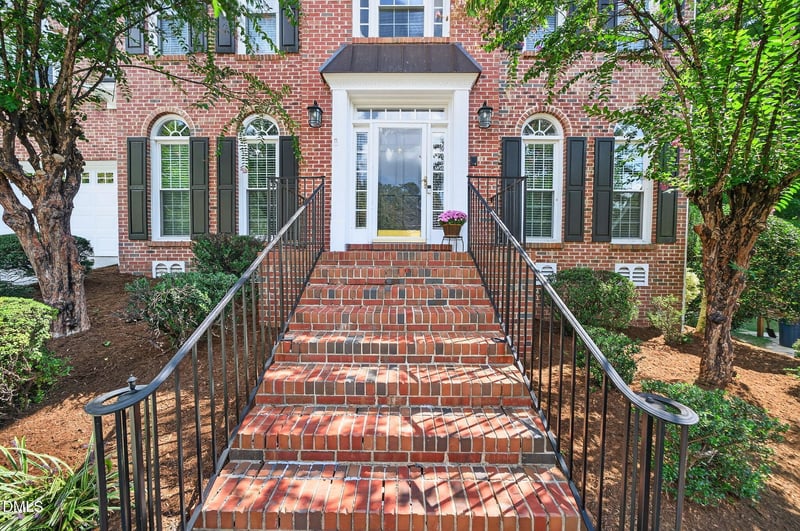 302 Parkbranch Ln, Cary, NC 27519