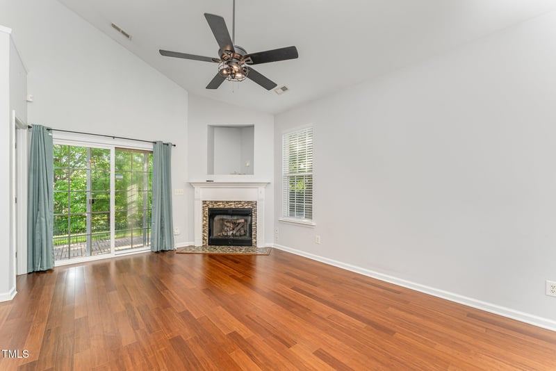 302 Red Elm Dr, Durham, NC 27713
