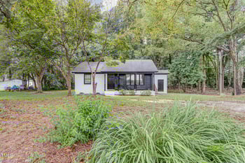 302 Tar River Ave, Louisburg, NC 27549
