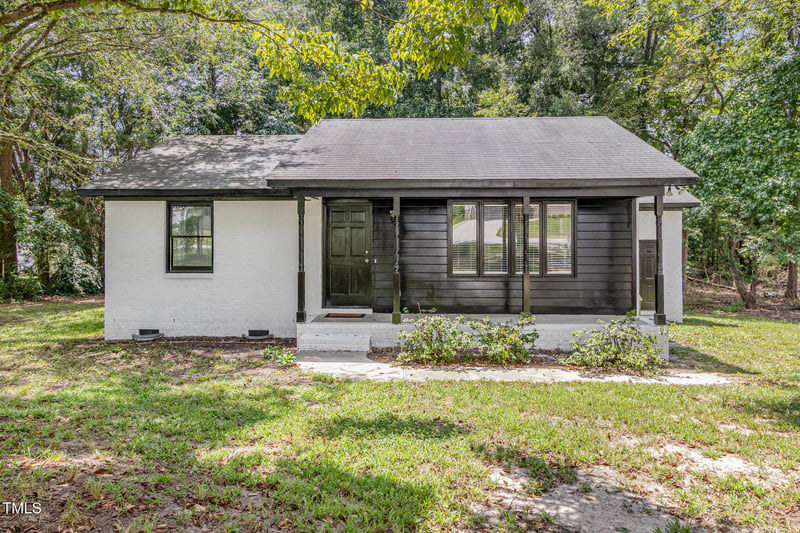 302 Tar River Ave, Louisburg, NC 27549