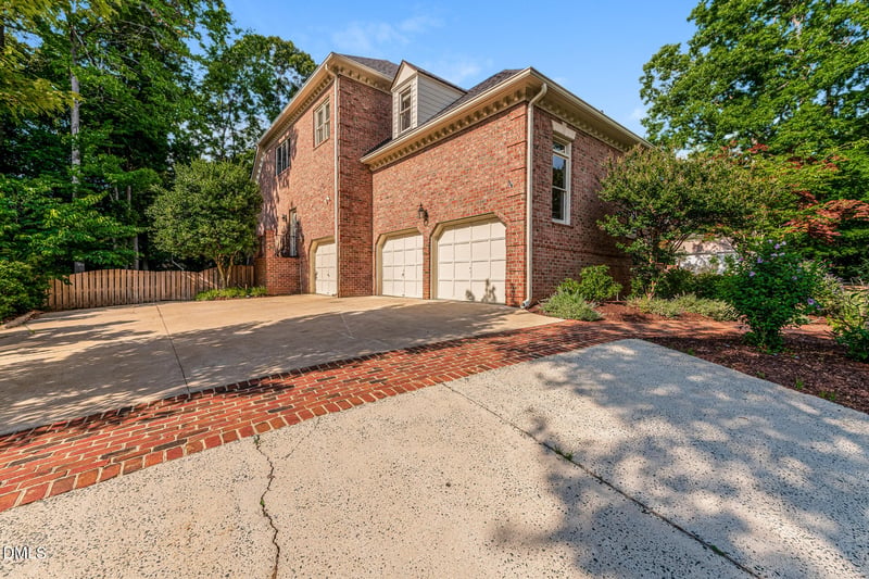 302 Versailles Dr, Cary, NC 27511