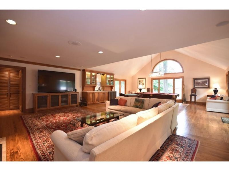 3020 N Fairway Dr, Burlington, NC 27215