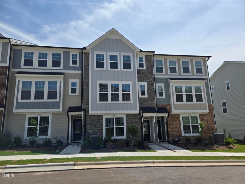 3020 Freewinds Way #47, Cary, NC 27519