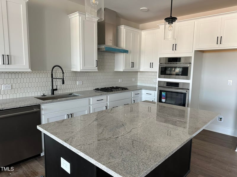 3020 White Rail Dr, Fuquay Varina, NC 27526