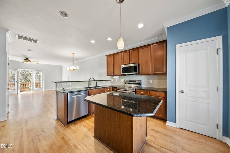 3020 Winfred Dell Ln, Cary, NC 27511