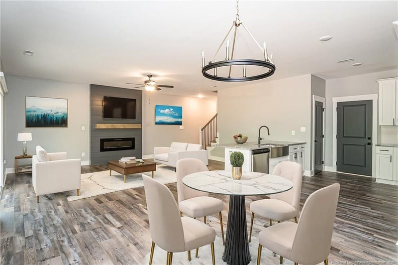 3021 Candlelight Dr, Fayetteville, NC 28311