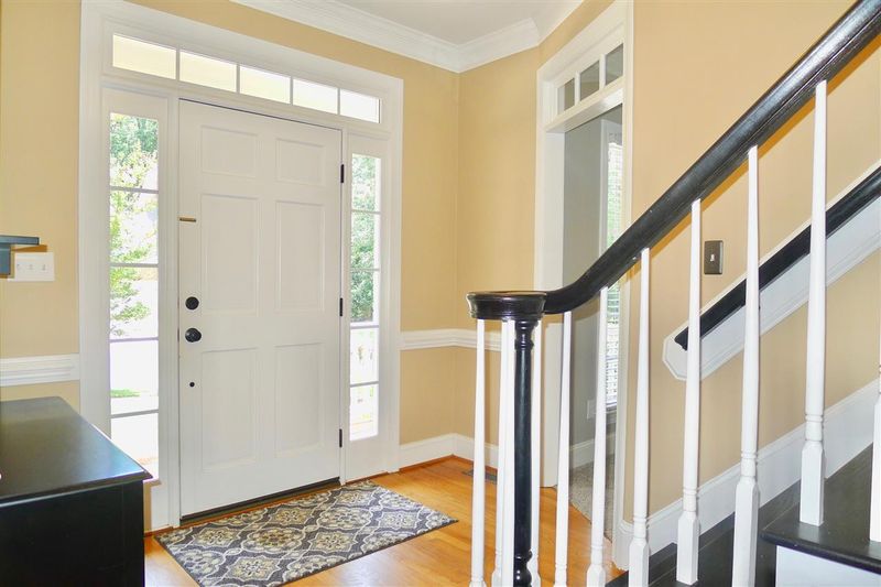 3021 Stone Gap Ct, Raleigh, NC 27612